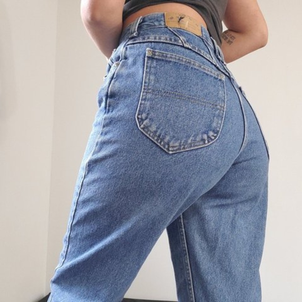 Vintage Lee Riders High Rise Straight Leg Jean 24